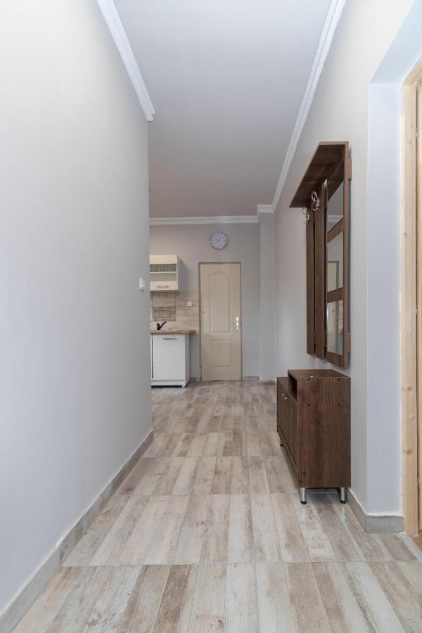 דירות Nyírbátor Ivanhoe Apartman מראה חיצוני תמונה