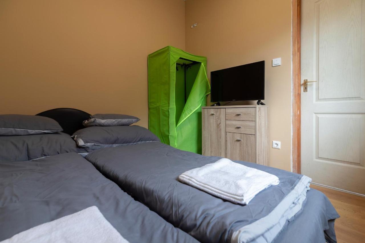 דירות Nyírbátor Ivanhoe Apartman מראה חיצוני תמונה