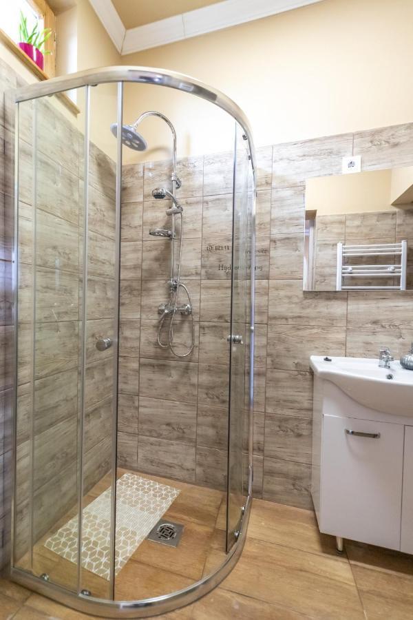 דירות Nyírbátor Ivanhoe Apartman מראה חיצוני תמונה