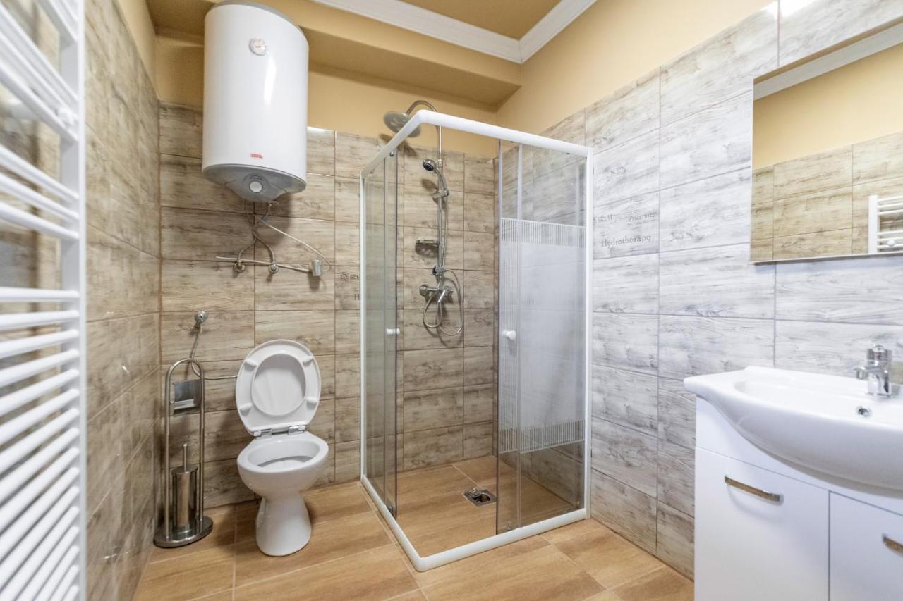 דירות Nyírbátor Ivanhoe Apartman מראה חיצוני תמונה