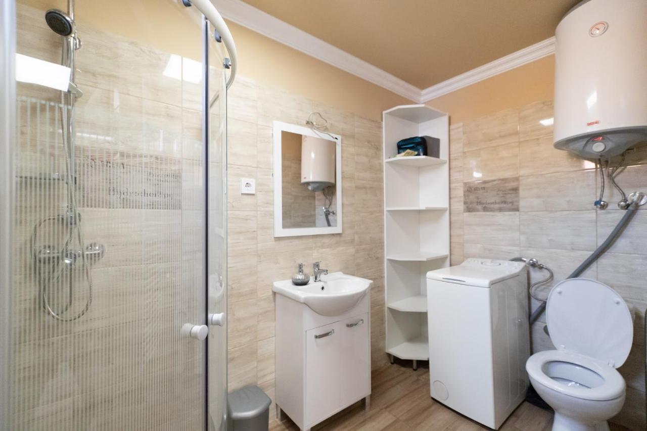 דירות Nyírbátor Ivanhoe Apartman מראה חיצוני תמונה