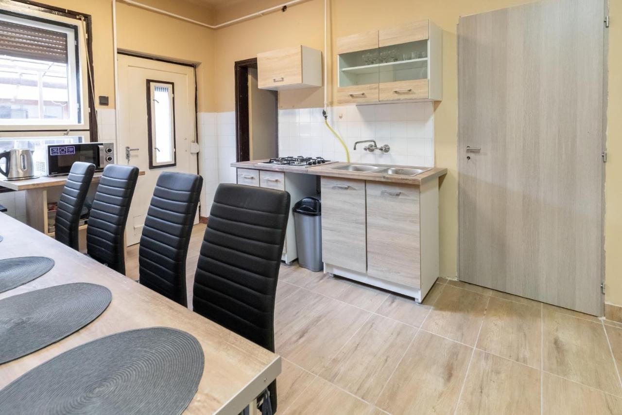 דירות Nyírbátor Ivanhoe Apartman מראה חיצוני תמונה